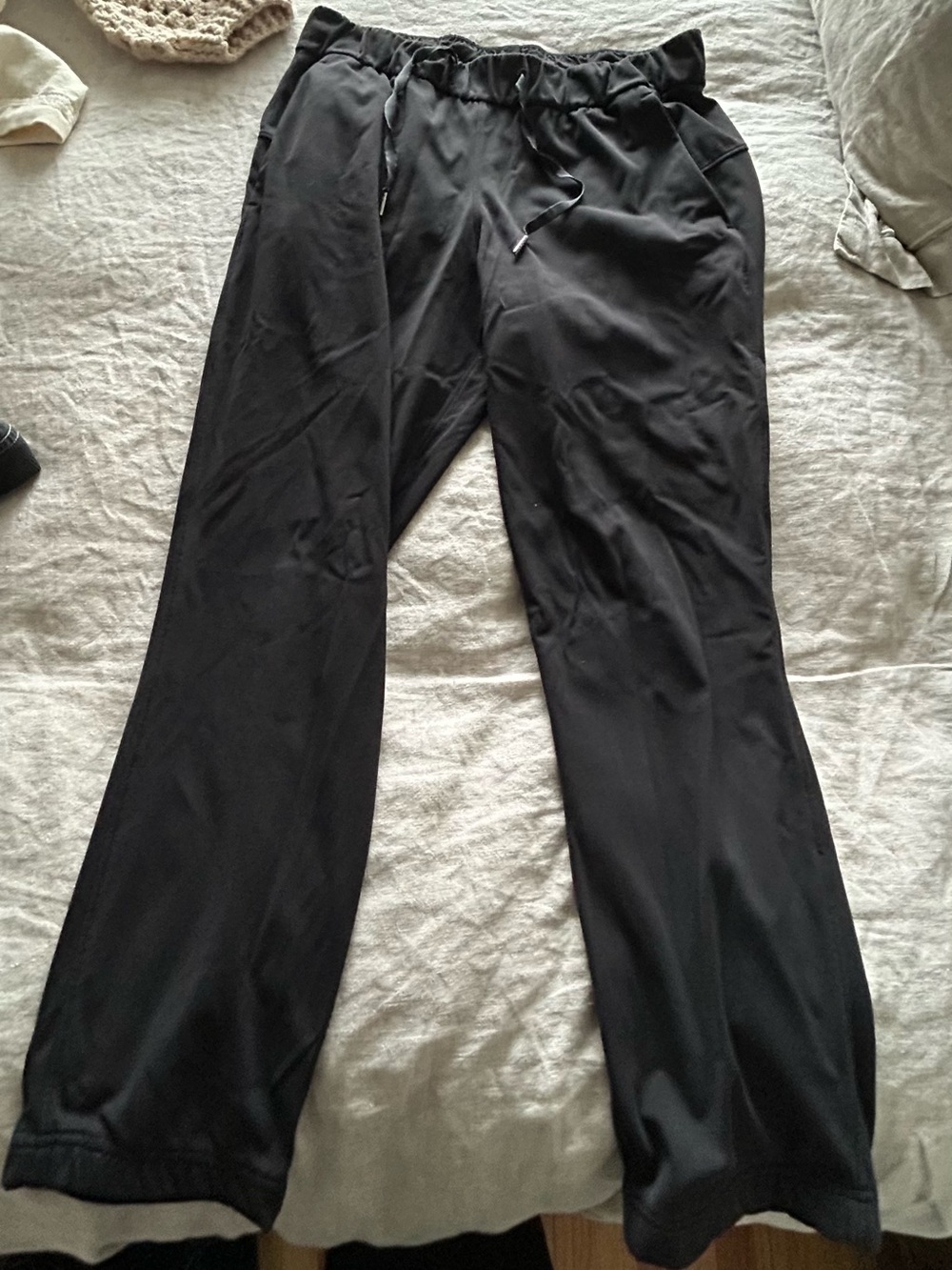 Lululemon “on the fly” pant